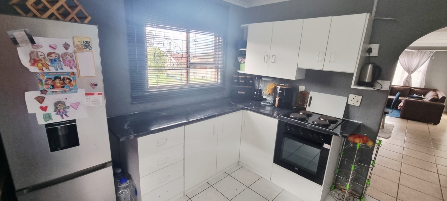 4 Bedroom Property for Sale in Haven Hills Eastern Cape